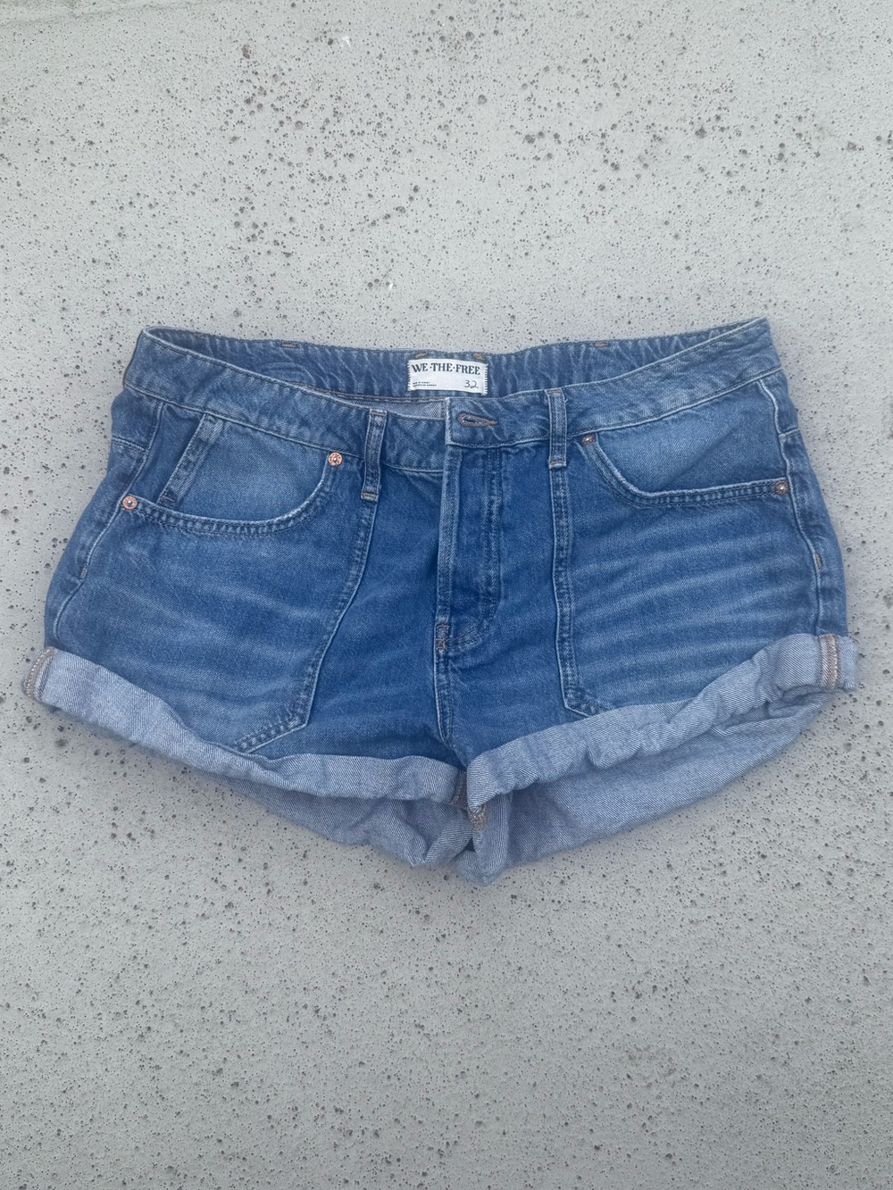 We The Free Cali Cuffed Shortie in Mulholland Size 32
